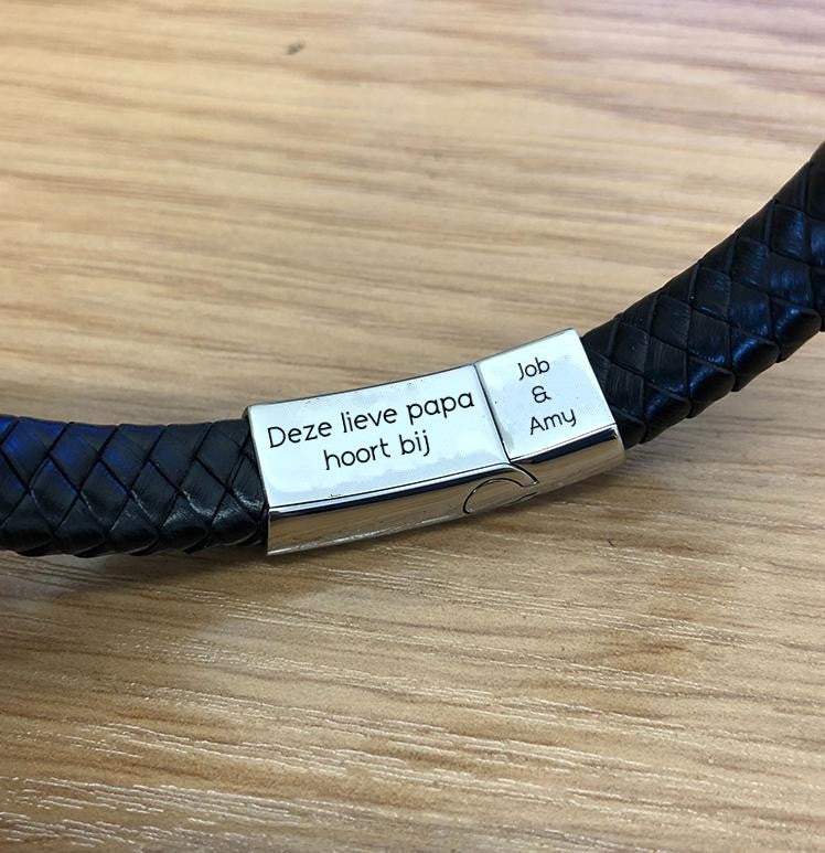 Gepersonaliseerde Leren Armband - Het Leukste Vaderdagcadeau 🎁